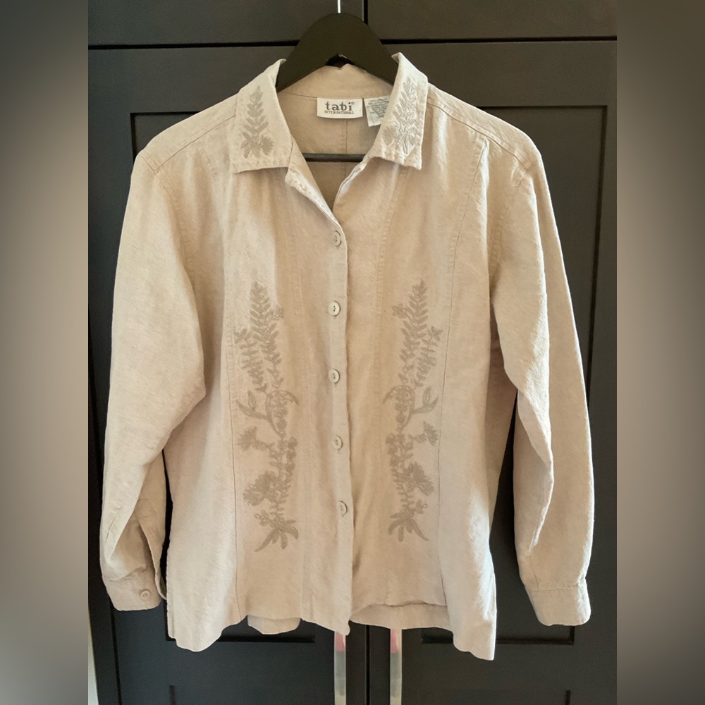 💕🌿 Vintage Tabi Int’l Beige Embroidered Linen Cotton Button Down Shirt M EUC